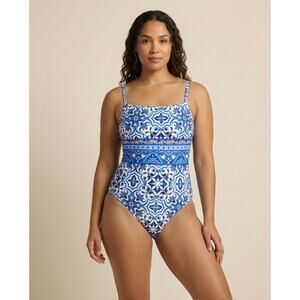 NWT La Blanca Alboran Sea One Piece Swimsuit Size 10 Blue Tile Print